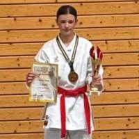 Adelina Kreiker gewinnt Gold beim Regio-Cup Elite 2 in Eberbach